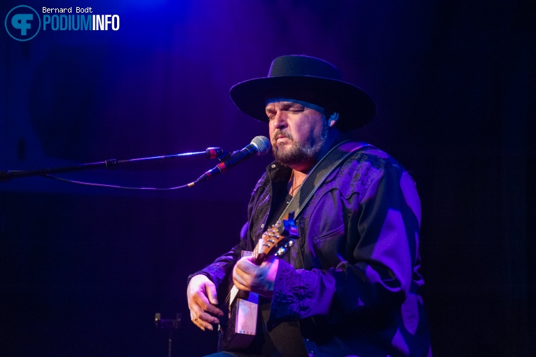 Foto Alain Johannes op Alain Johannes - 24/09 - Luxor Live