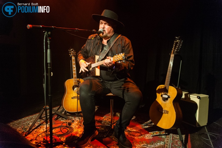 Alain Johannes op Alain Johannes - 24/09 - Luxor Live foto