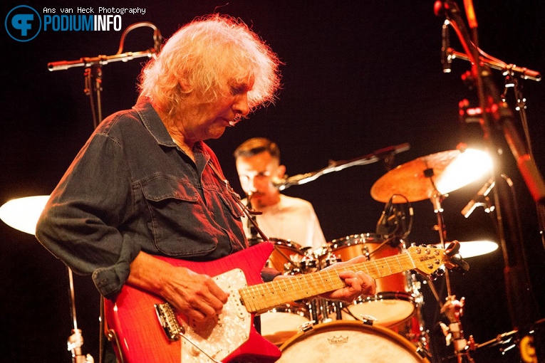 Albert Lee op Albert Lee - 04/10 - Q-Factory foto