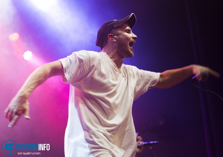 Roam op Roam / With Confidence - 06/10 - Dynamo foto