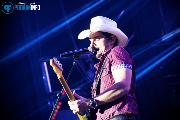 Brad Paisley op Brad Paisley - 11/10 - 013 foto