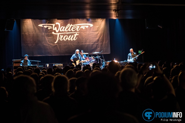Foto Walter Trout op Walter Trout - 16/10 - TivoliVredenburg