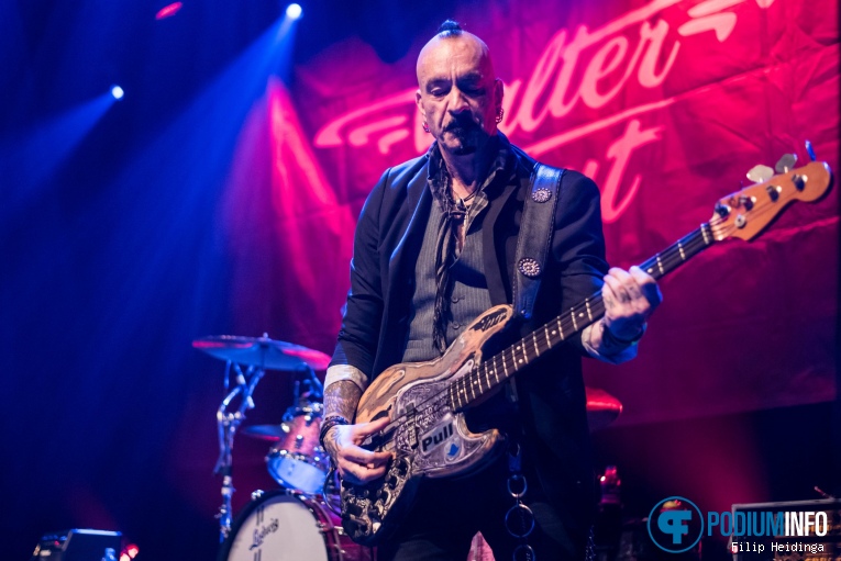 Foto Walter Trout op Walter Trout - 16/10 - TivoliVredenburg