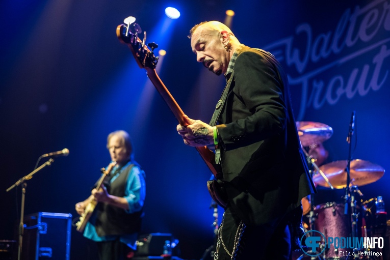 Foto Walter Trout op Walter Trout - 16/10 - TivoliVredenburg