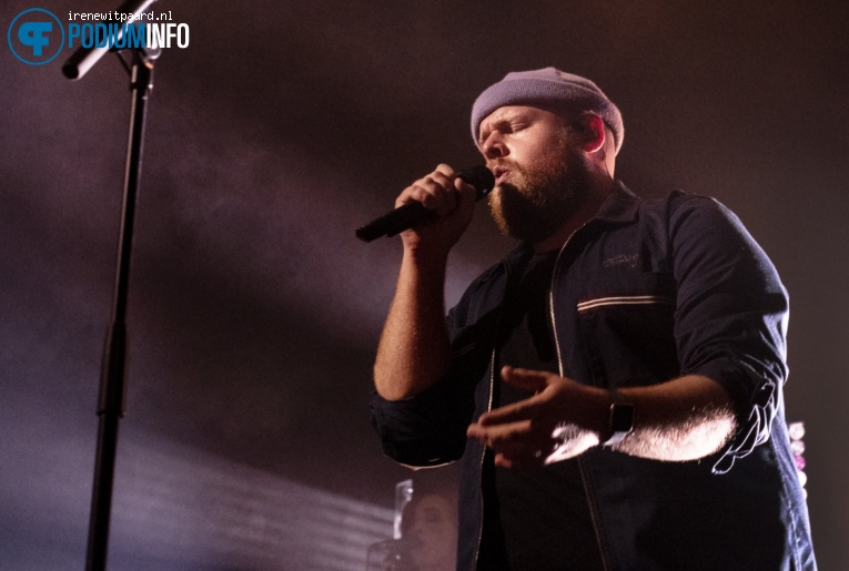 Tom Walker op Tom Walker - 17/10 - TivoliVredenburg foto