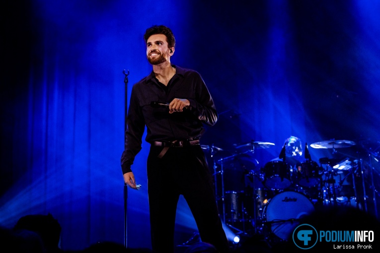Duncan Laurence op Duncan Laurence - 03/11 - Paard foto