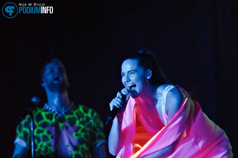 Sofi Tukker op Sofi Tukker - 27/11 - Maassilo foto