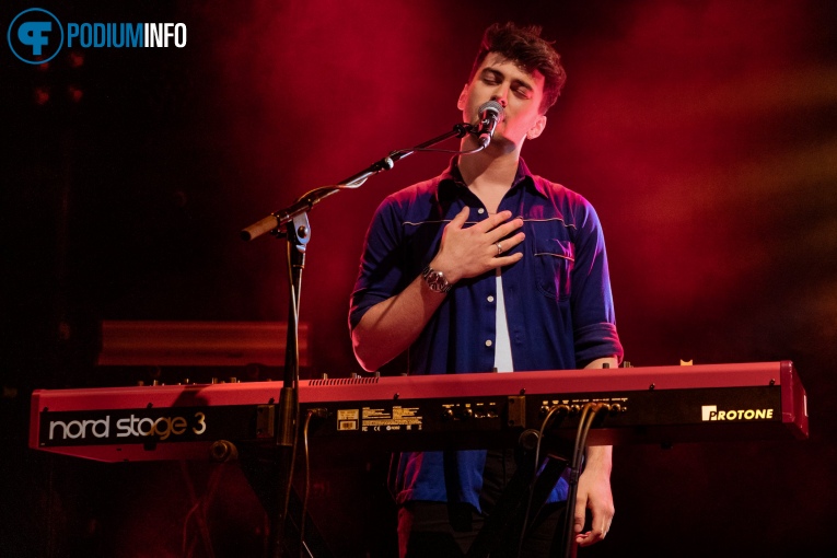 Foto Benedict Cork op Duncan Laurence - 11/10 - Maassilo