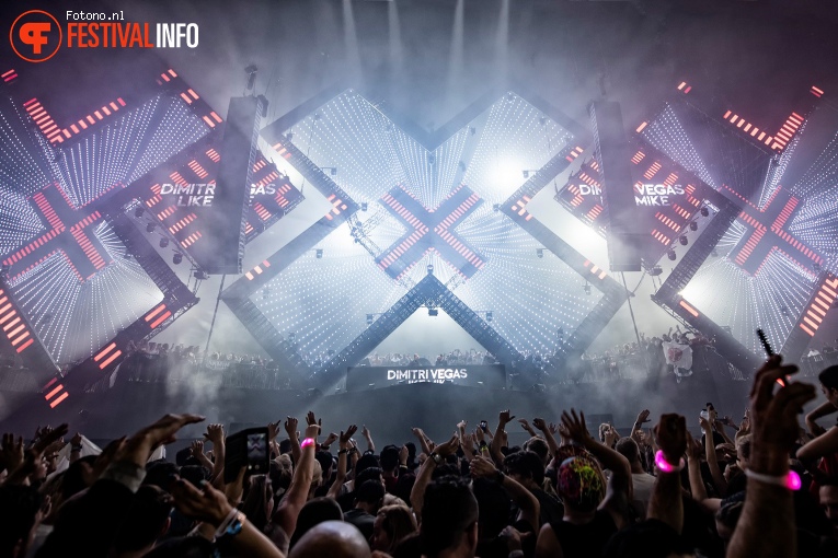 Dimitri Vegas & Like Mike op Amsterdam Music Festival 2019 foto