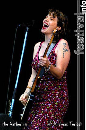 Foto The Gathering op Parkpop 2004