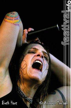 Beth Hart op Parkpop 2004 foto