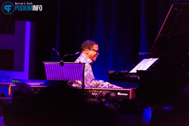 Herbie Hancock op Herbie Hancock - 04/11 - TivoliVredenburg foto