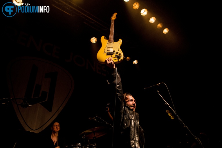 Laurence Jones op Laurence Jones Band - 13/11 - Metropool foto