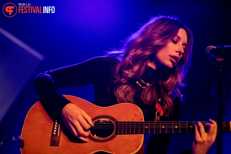 Lera Lynn op Take Root 2019 foto