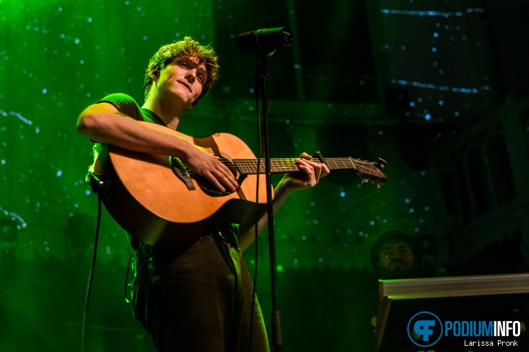 Boy In Space op Alec Benjamin - 11/11 - Paradiso foto