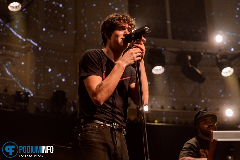 Boy In Space op Alec Benjamin - 11/11 - Paradiso foto