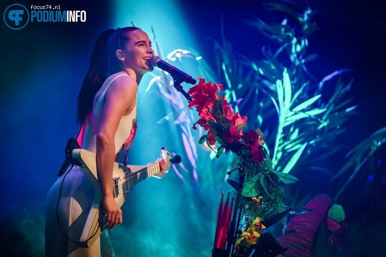 Sofi Tukker op Sofi Tukker - 26/11 - Paradiso foto