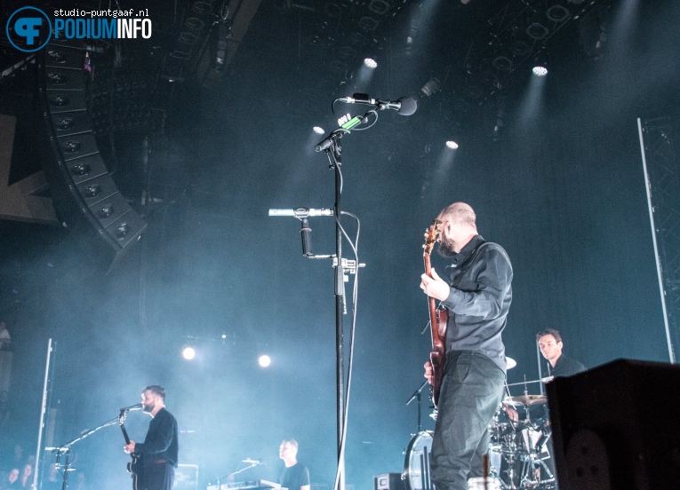 White Lies op White Lies - 27/11 - TivoliVredenburg foto