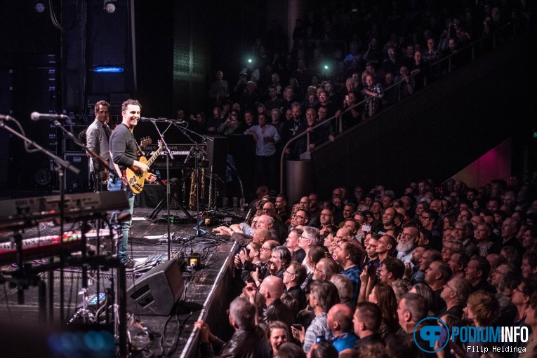 Dweezil Zappa op Dweezil Zappa - 01/12 - TivoliVredenburg foto