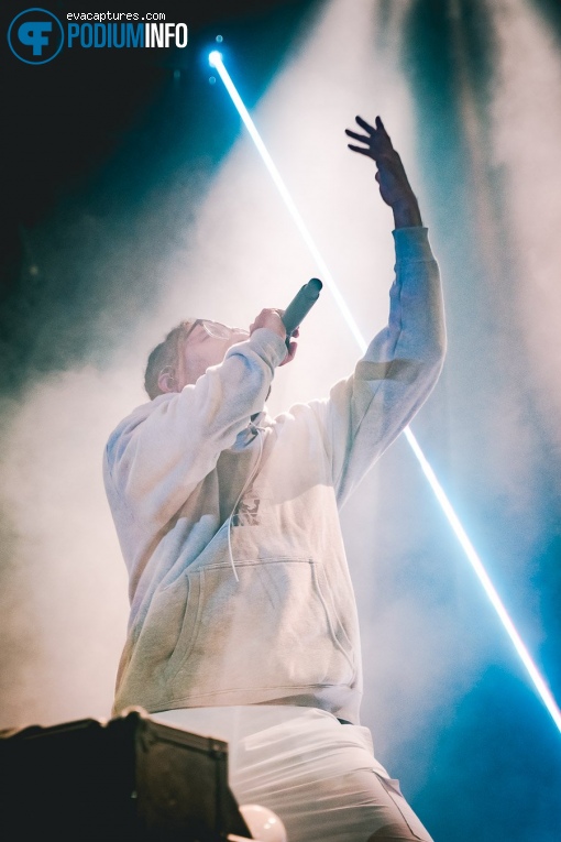 Flume (AUS) op Flume - 6/11 - AFAS Live foto