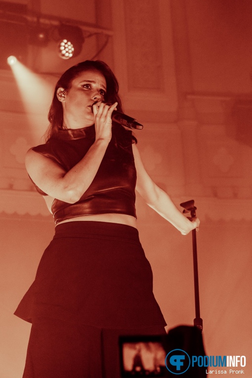 Banks op Banks - 08/11 - Paradiso foto
