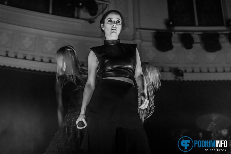 Banks op Banks - 08/11 - Paradiso foto