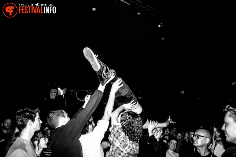 Fat White Family op Altın Gün / Fat White Family / L’Épée - 07/12 - Doornroosje foto