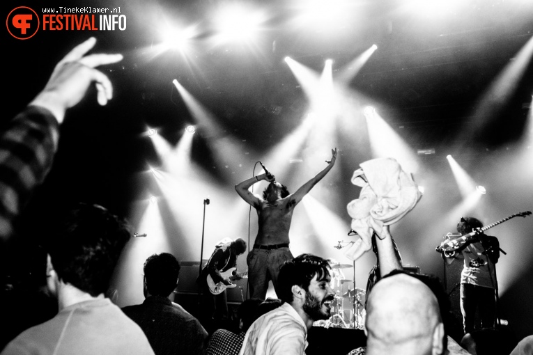 Fat White Family op Altın Gün / Fat White Family / L’Épée - 07/12 - Doornroosje foto