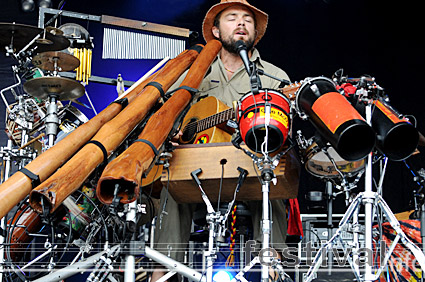 Xavier Rudd op Rockin' Park 2008 foto