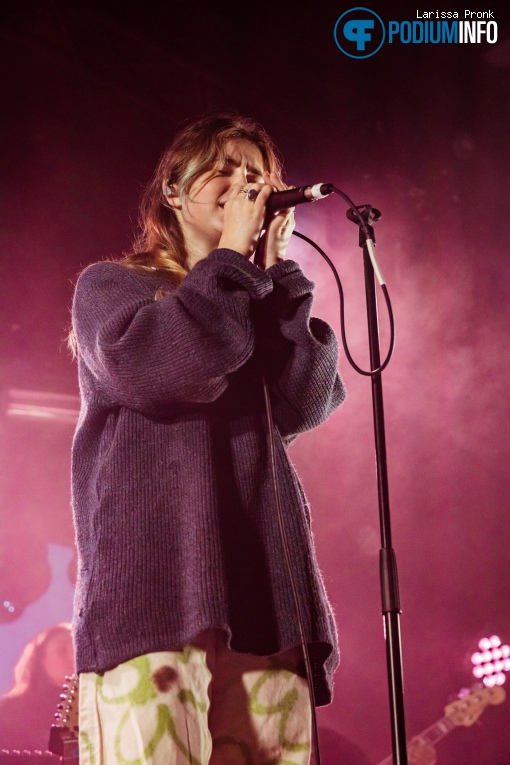 Clairo op Clairo - 16/12 - Paradiso Noord (Tolhuistuin) foto