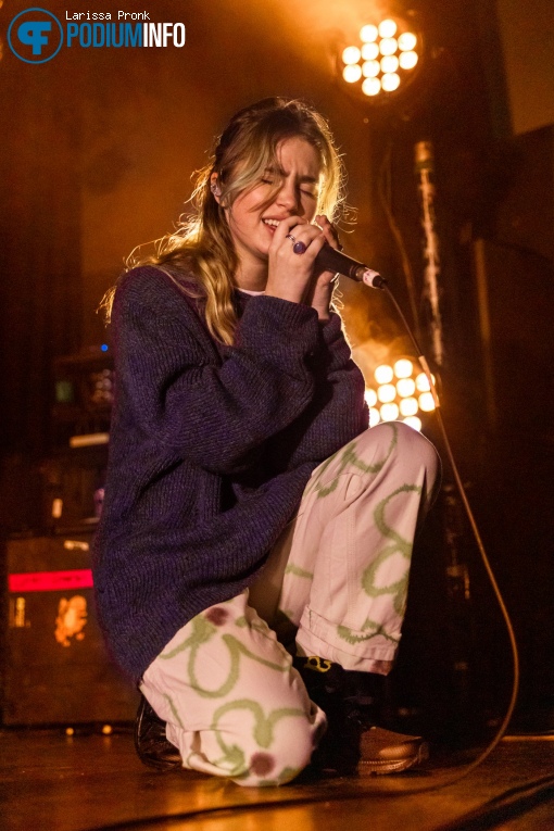 Foto Clairo op Clairo - 16/12 - Paradiso Noord (Tolhuistuin)