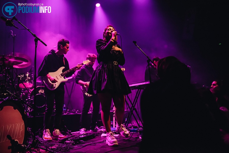 Maxine op Rondé - 21/12 - TivoliVredenburg foto