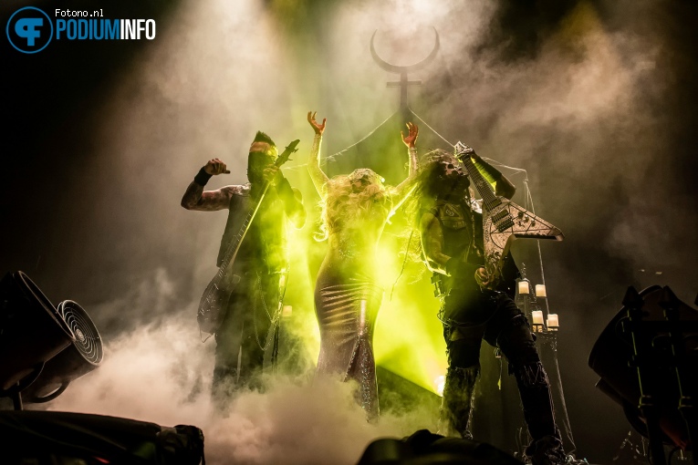 In This Moment op Halestorm - 20/11 - AFAS Live foto