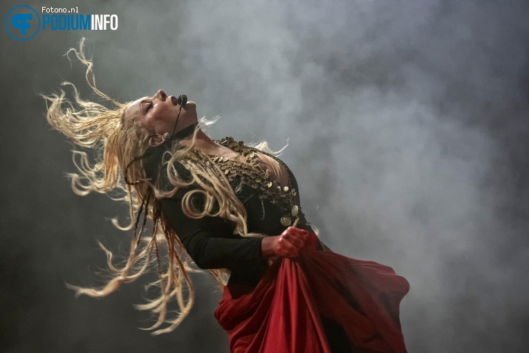 In This Moment op Halestorm - 20/11 - AFAS Live foto