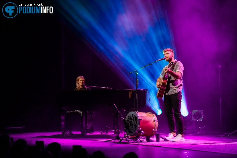 Suzan & Freek op Suzan & Freek Theatertour - 21/11 - Westlandtheater De Naald foto