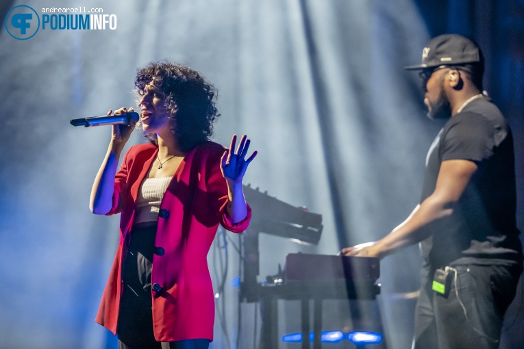 Sonia Stein op Dido - 24/11 - AFAS Live foto