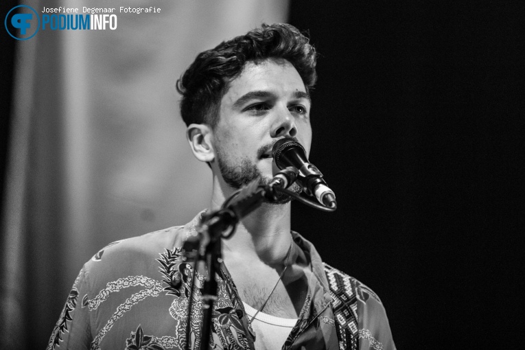 Michael Kiwanuka op Michael Kiwanuka - 26/11 - AFAS Live foto