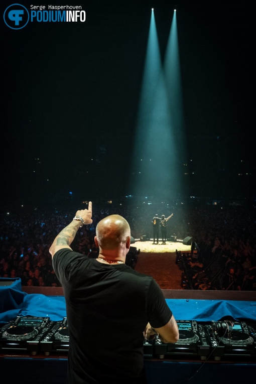DJ Paul Elstak op DJ Paul Elstak - 14/12 - Gelredome foto