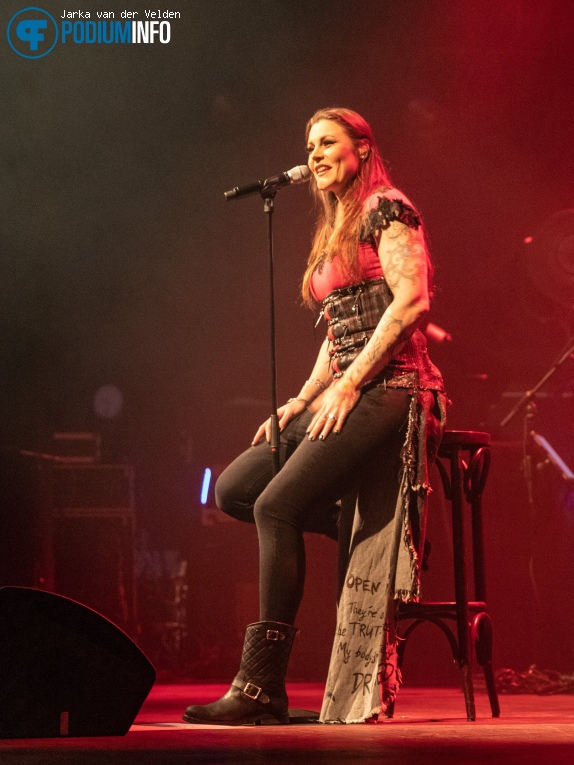 Floor Jansen op Floor Jansen - 23/01 - Doornroosje foto