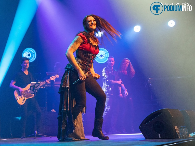 Floor Jansen op Floor Jansen - 23/01 - Doornroosje foto
