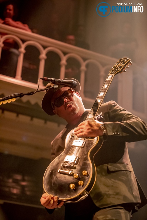 Fun Lovin' Criminals op Fun Lovin' Criminals - 09/01 - Paradiso foto