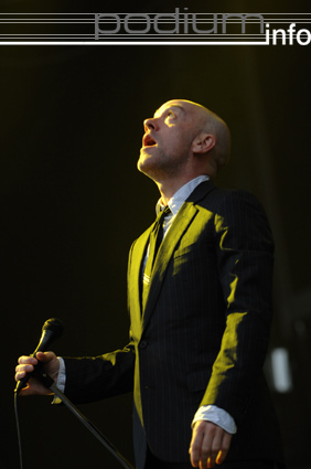 R.E.M. op R.E.M. - 2/7 - Westerpark foto