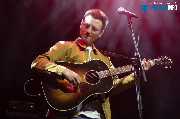 Lewis Watson op Dotan - 22/02 - Patronaat foto