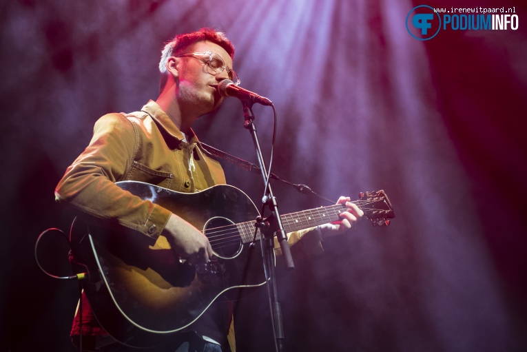 Lewis Watson op Dotan - 22/02 - Patronaat foto