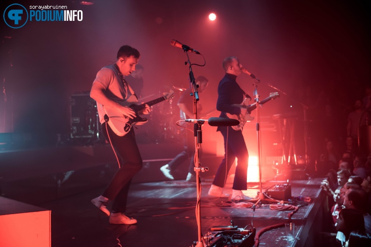 Two Door Cinema Club op Two Door Cinema Club - 26/01 - TivoliVredenburg foto