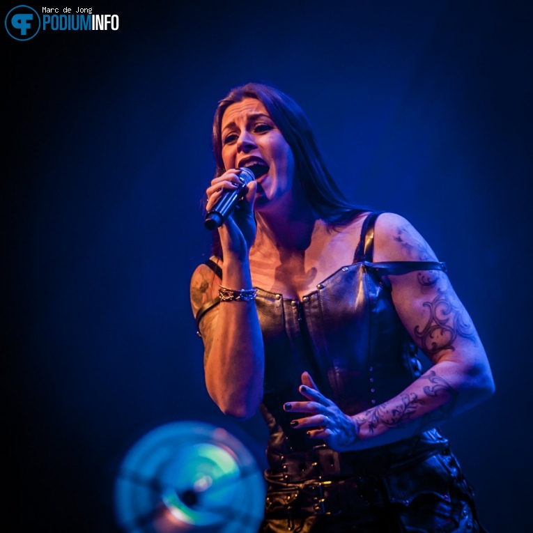 Floor Jansen op Floor Jansen - 30/01 - 013 foto