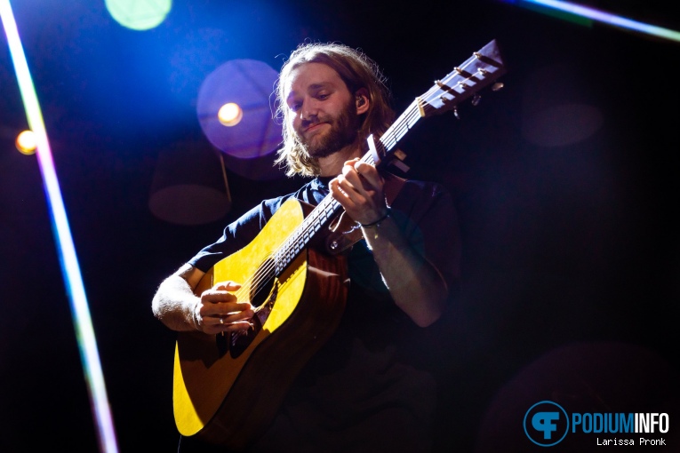 Jack Cullen op Freya Ridings - 31/01 - Melkweg foto