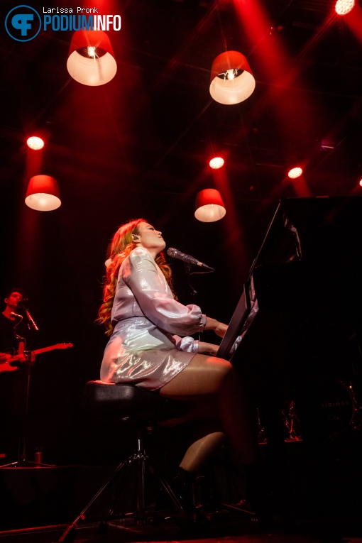 Freya Ridings op Freya Ridings - 31/01 - Melkweg foto