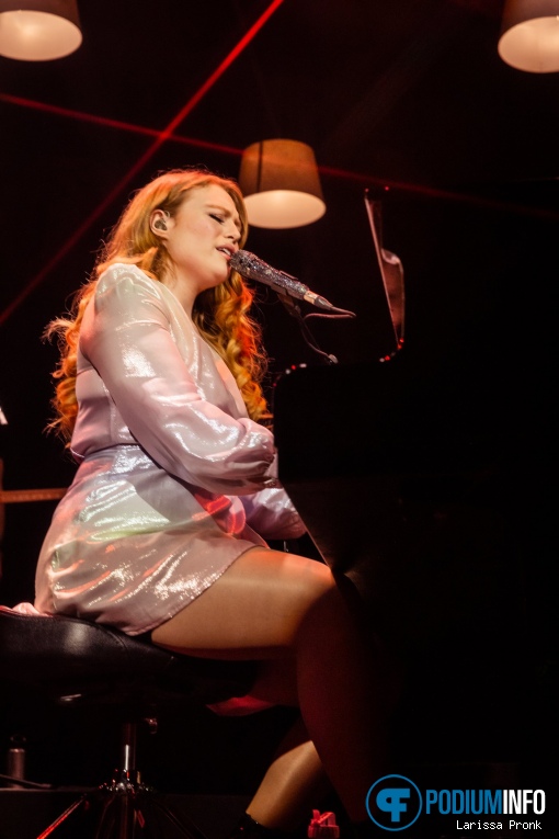 Freya Ridings op Freya Ridings - 31/01 - Melkweg foto