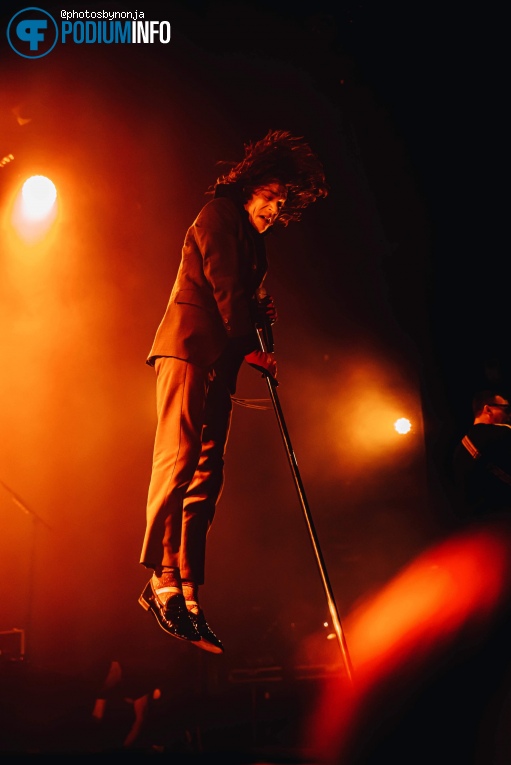 Cage the Elephant op Cage the Elephant - 02/03 - 013 foto